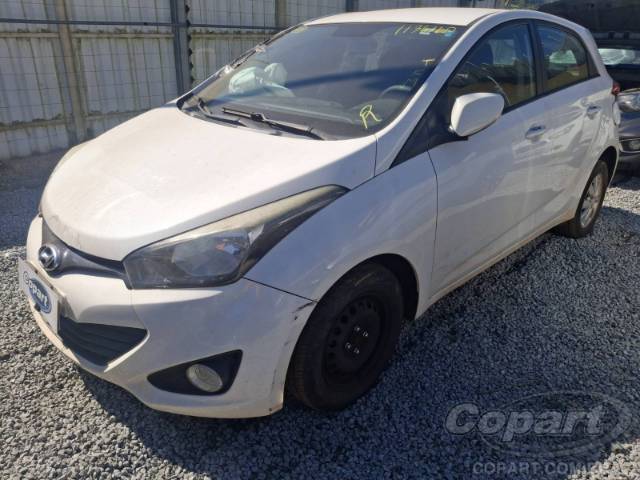 2015 HYUNDAI HB20 