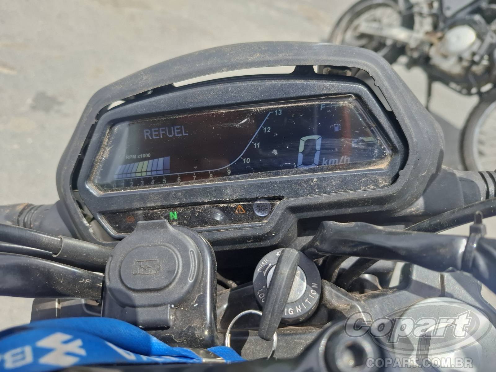 Foto 9 de 11: 2026 BAJAJ DOMINAR