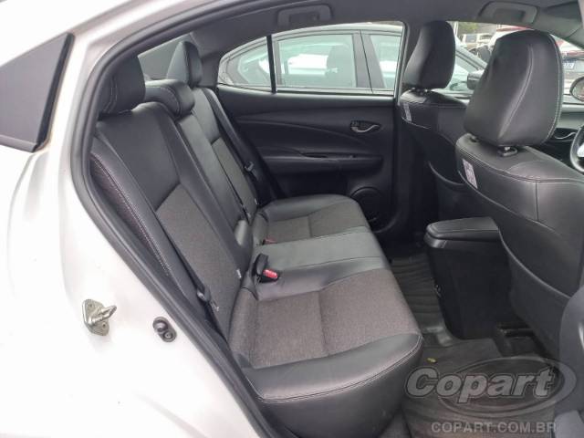 2024 TOYOTA YARIS SEDA 