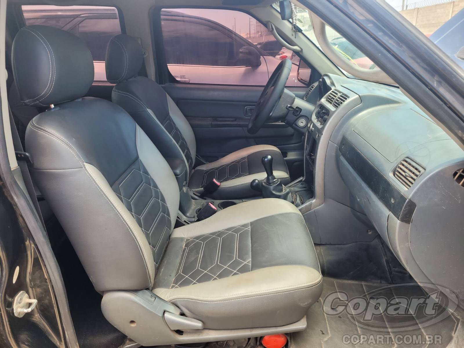 Foto 5: 2005 NISSAN FRONTIER CD
