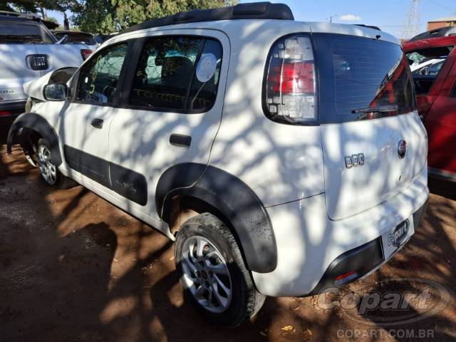 2015 FIAT UNO 