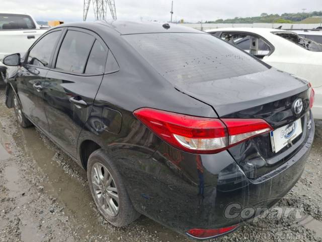 2022 TOYOTA YARIS SEDA 