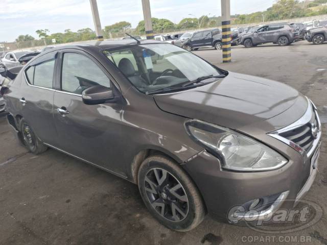 2017 NISSAN VERSA 