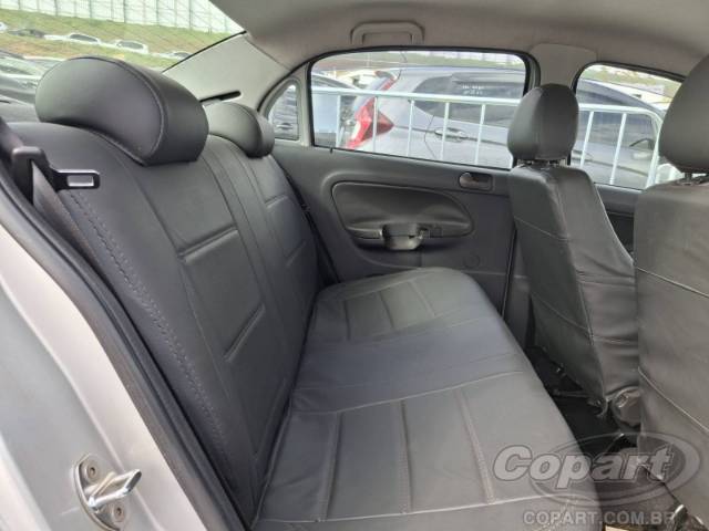 2009 VOLKSWAGEN VOYAGE 