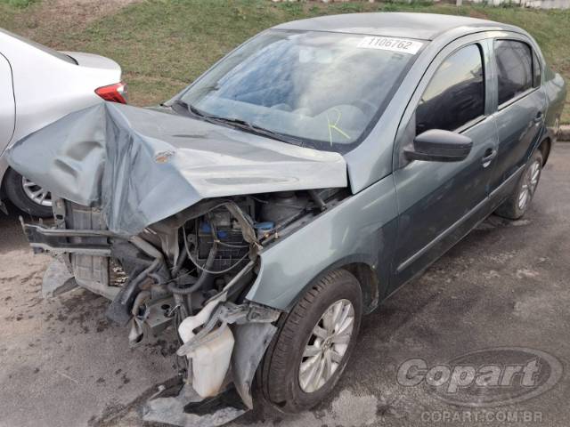2010 VOLKSWAGEN VOYAGE 