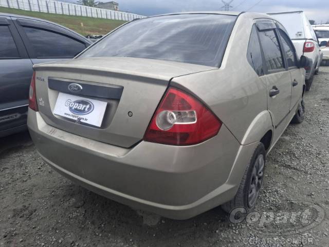 2009 FORD FIESTA SEDAN 