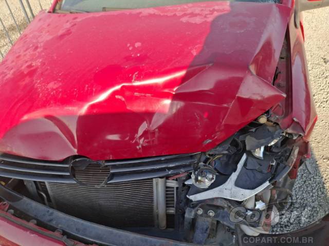 2011 VOLKSWAGEN FOX 