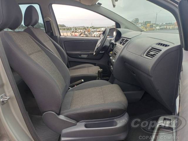 2013 VOLKSWAGEN FOX 