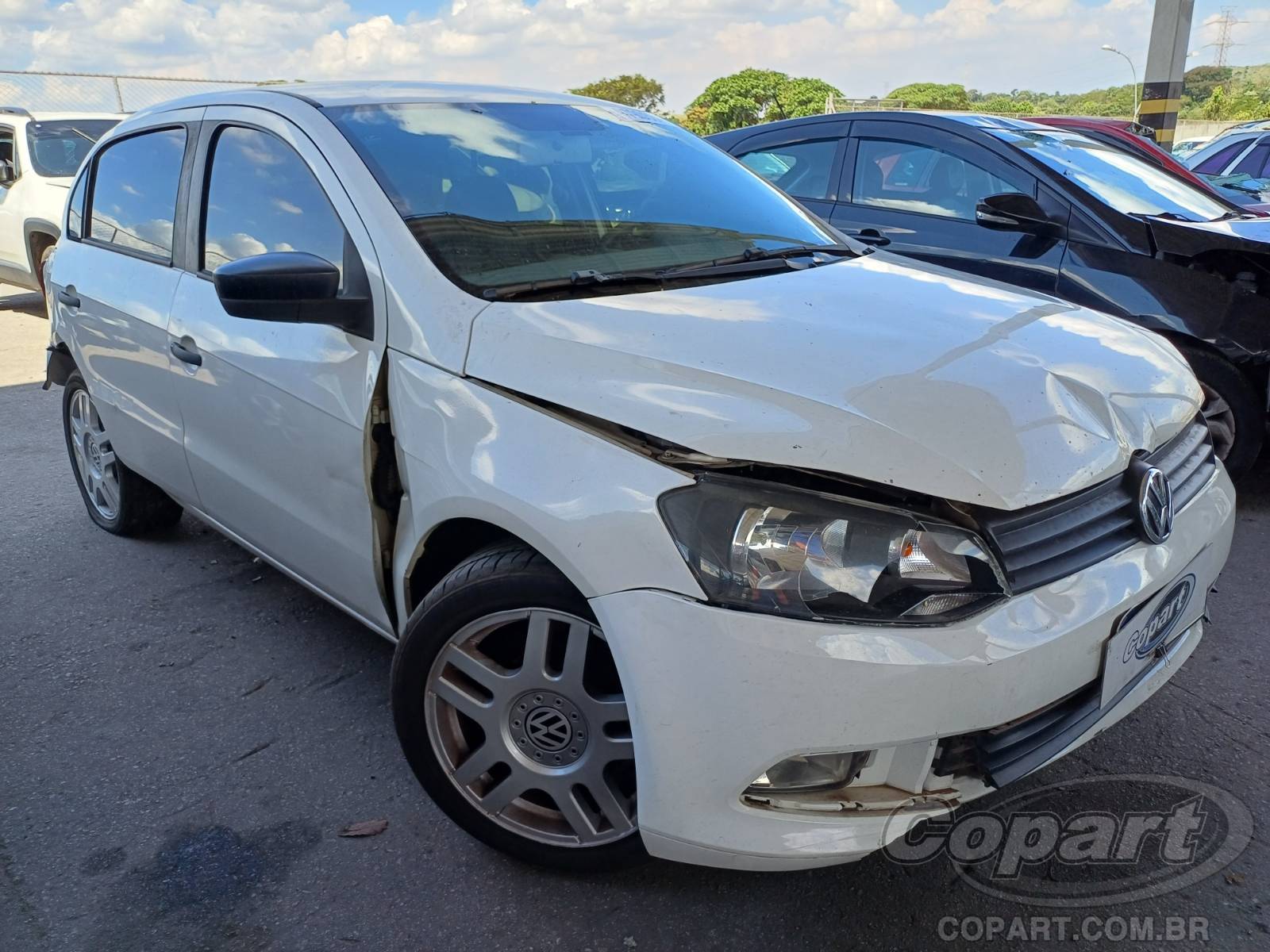 Veículo VW - VolksWagen Gol Volkswagen Gol City Novo 1.6 Total Flex 2014 Colisão Média Monta 2014 em leilão