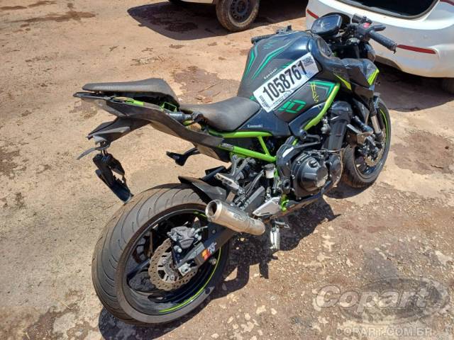 2021 KAWASAKI Z900 
