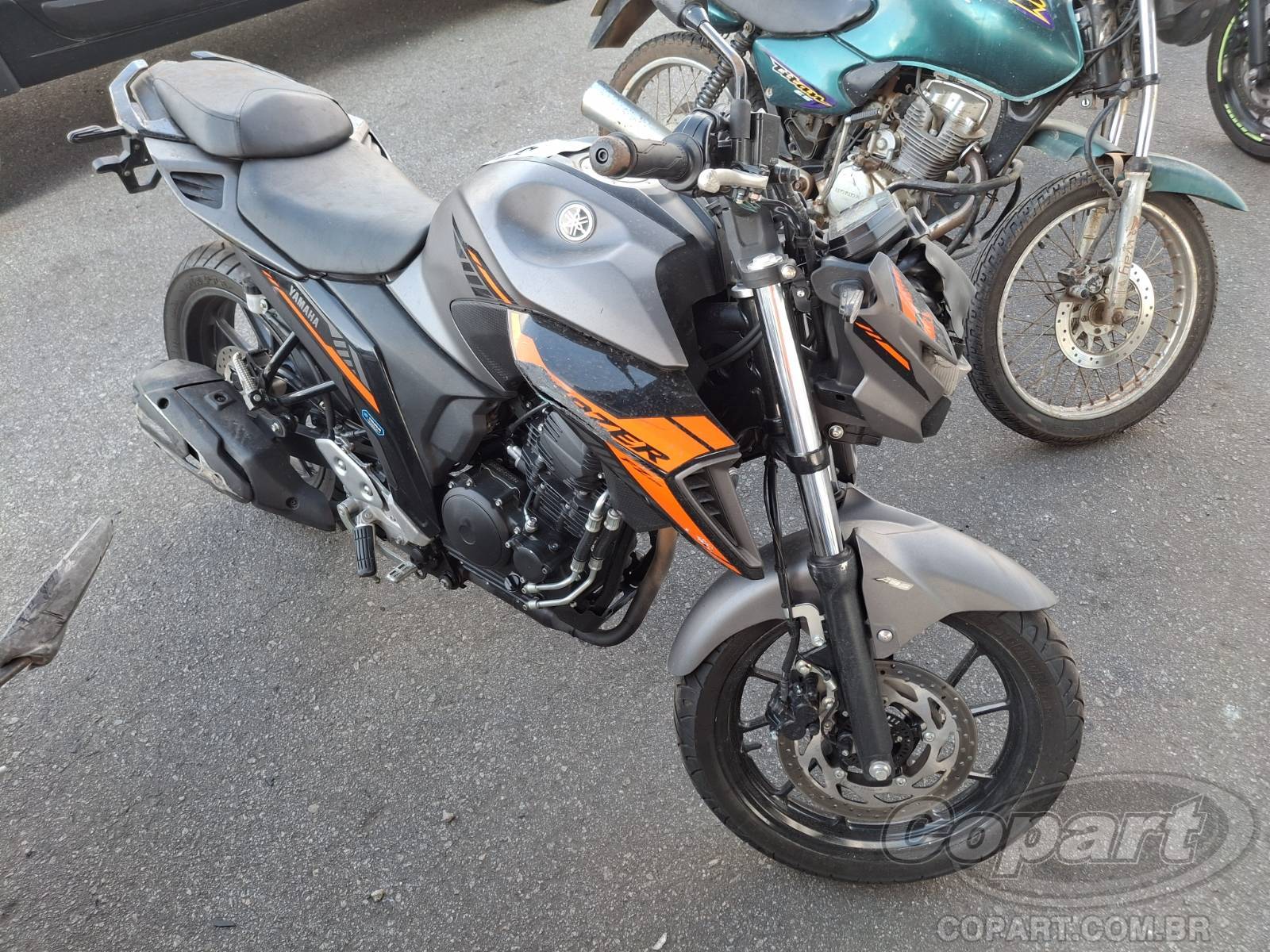 Yamaha FZ25 Fazer 250 ABS Connected 2024 Colisão Pequena Monta