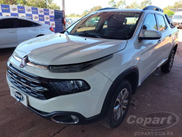 2017 FIAT TORO 