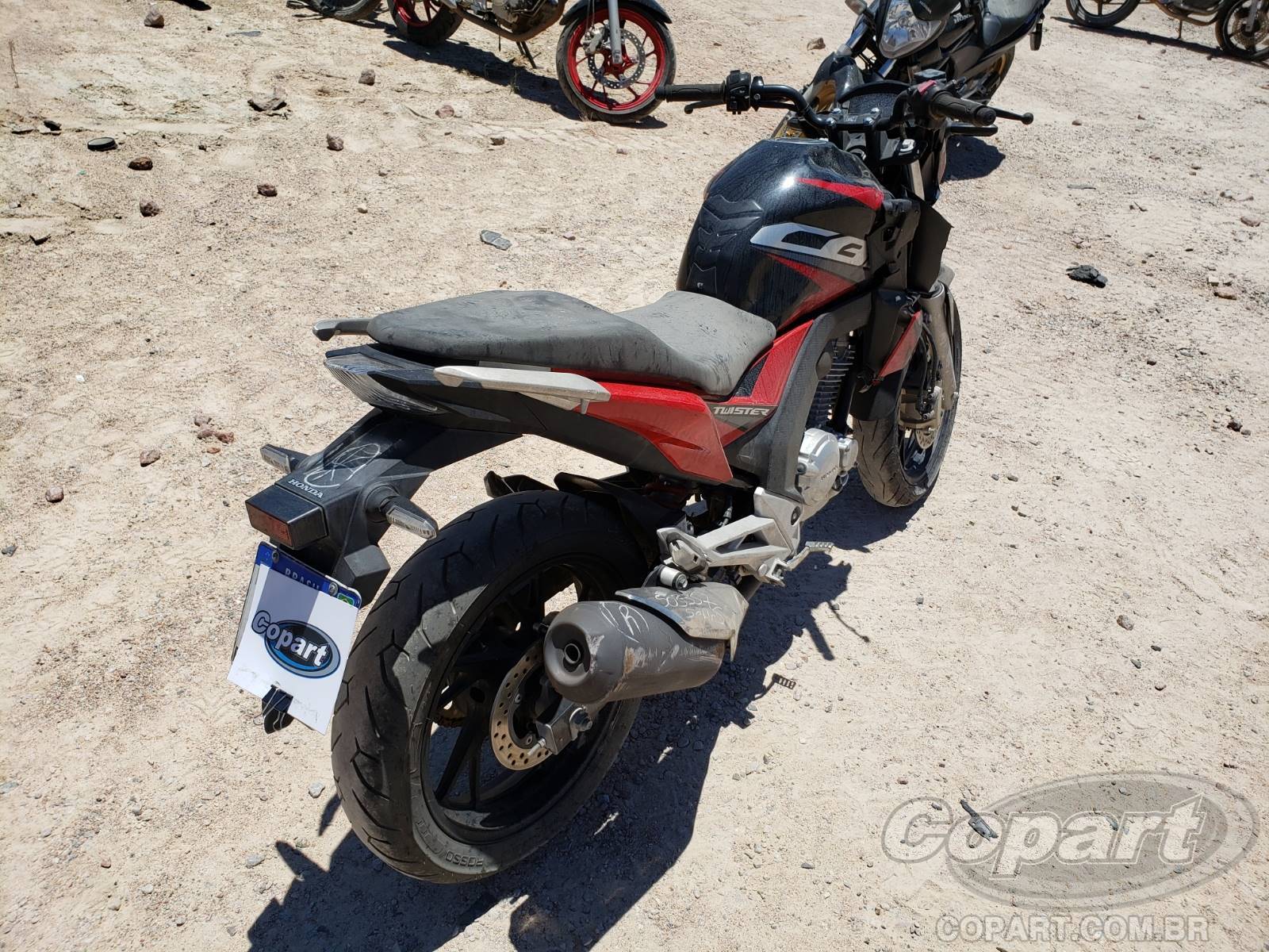 Foto 4: 2019 HONDA CB 250 F