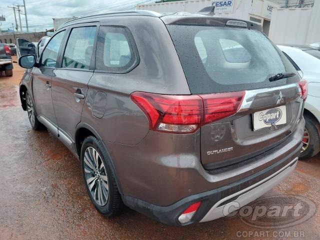 2021 MITSUBISHI OUTLANDER 
