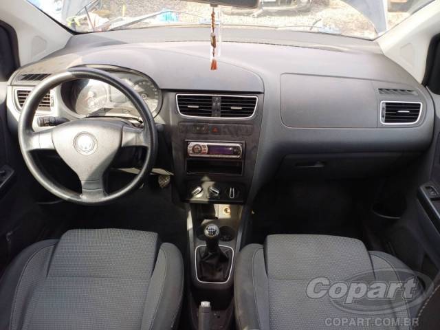 2011 VOLKSWAGEN SPACEFOX 