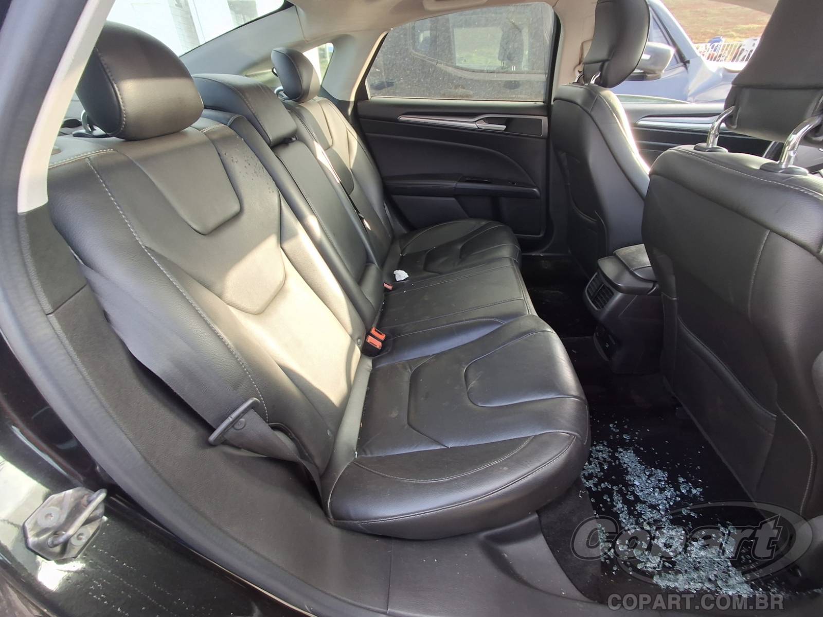 Foto 6 de 11: 2013 FORD FUSION