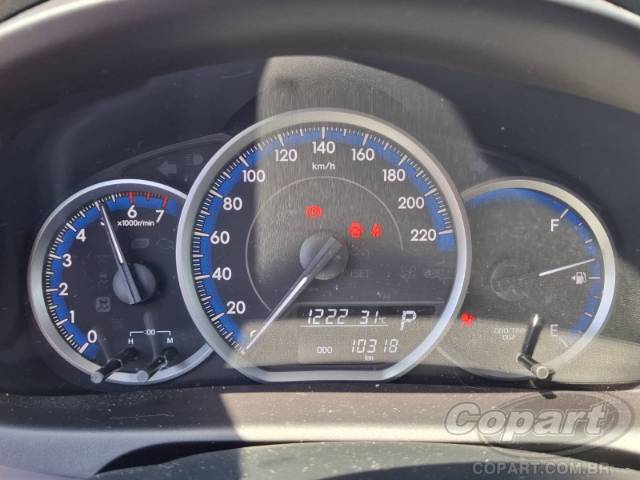 2025 TOYOTA YARIS SEDA 
