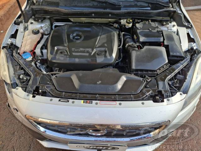 2016 VOLVO V40 