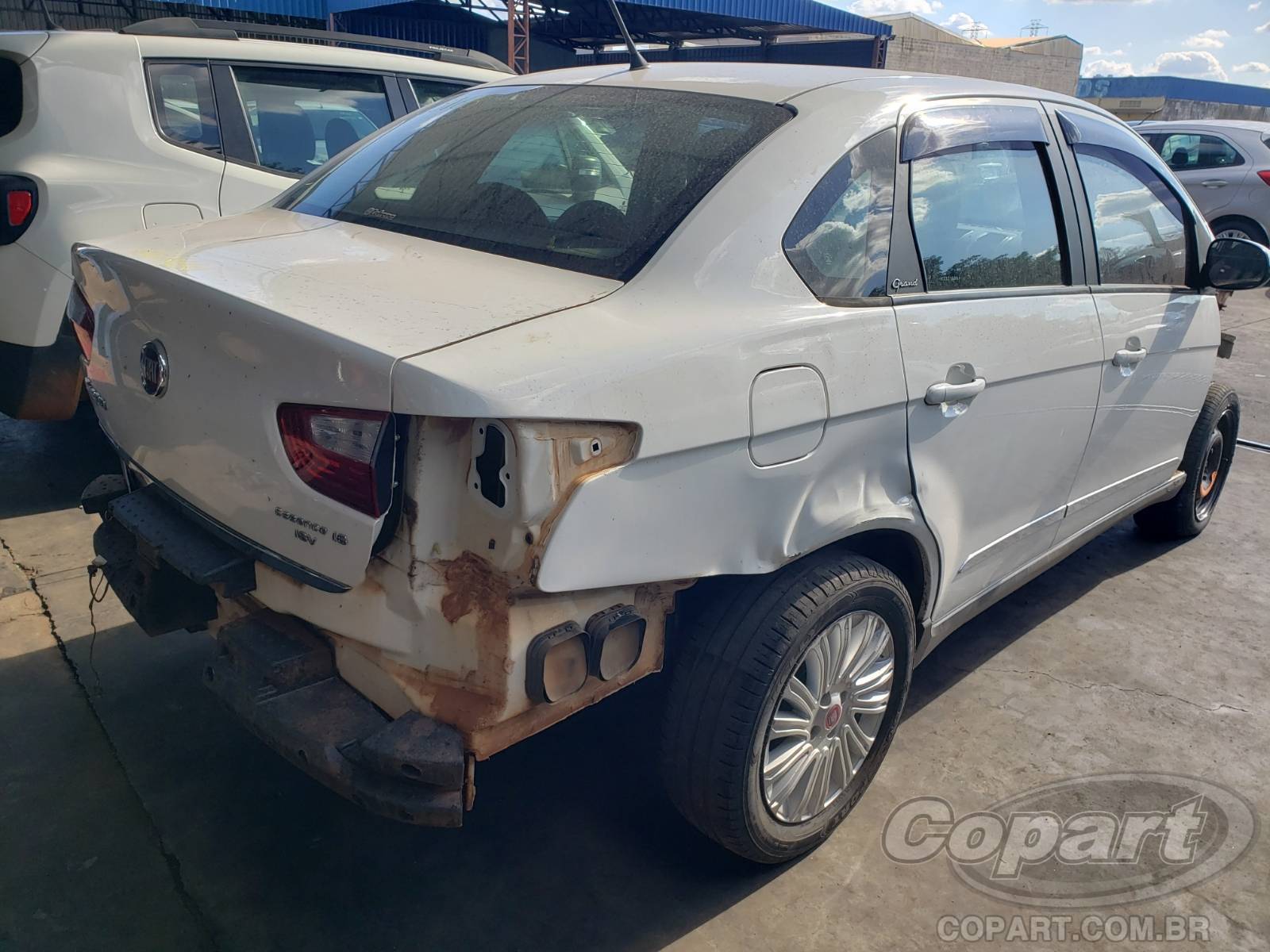 Foto 4: 2017 FIAT GRAND SIENA