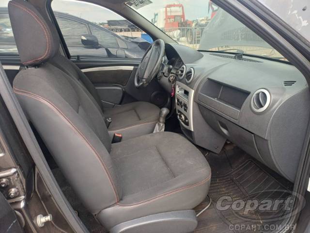 2010 RENAULT LOGAN 