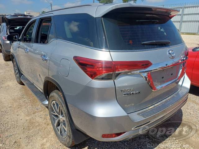 2018 TOYOTA HILUX SW4 