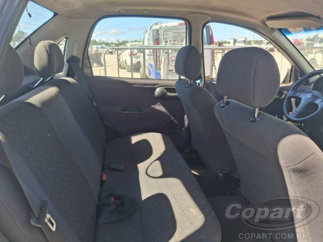2003 CHEVROLET CORSA SEDAN 