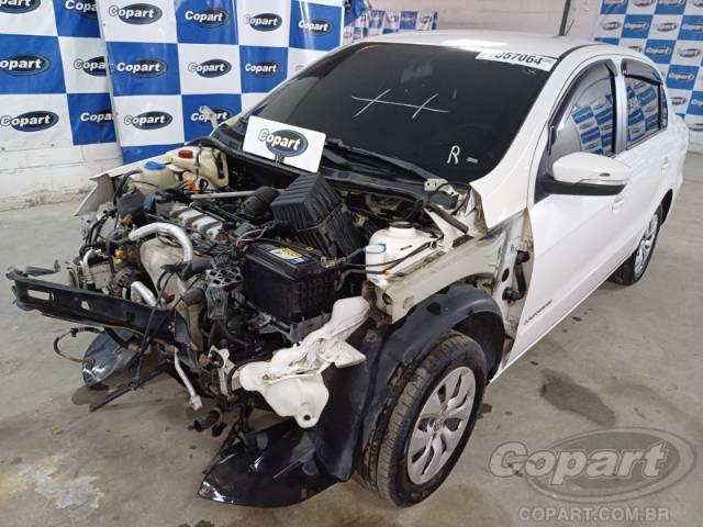 2015 VOLKSWAGEN VOYAGE 