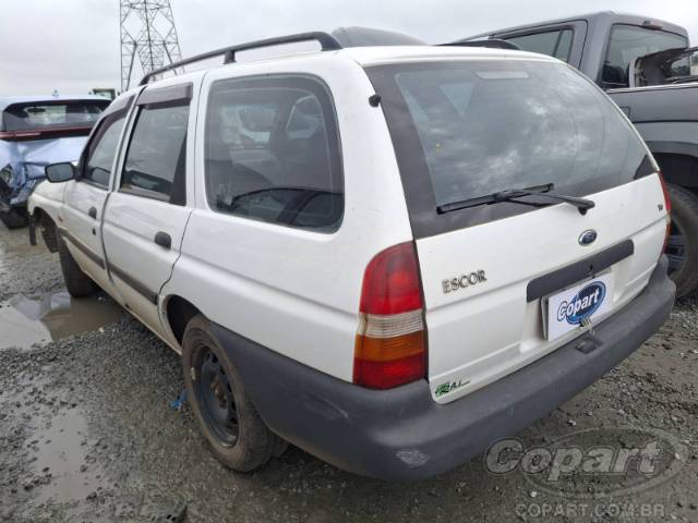 2001 FORD ESCORT SW 