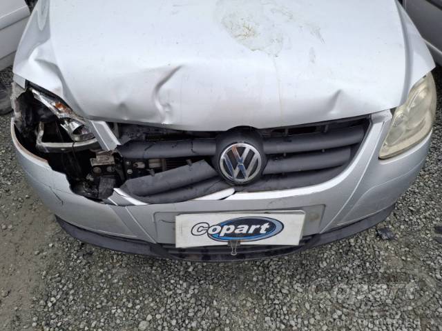 2010 VOLKSWAGEN FOX 