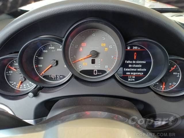 2017 PORSCHE CAYENNE 