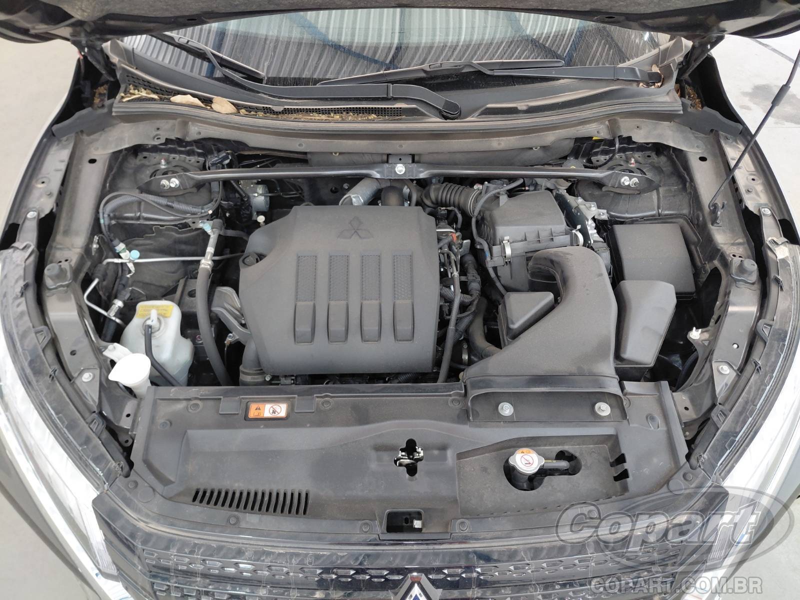 Foto 7 de 10: 2024 MITSUBISHI ECLIPSE CROSS