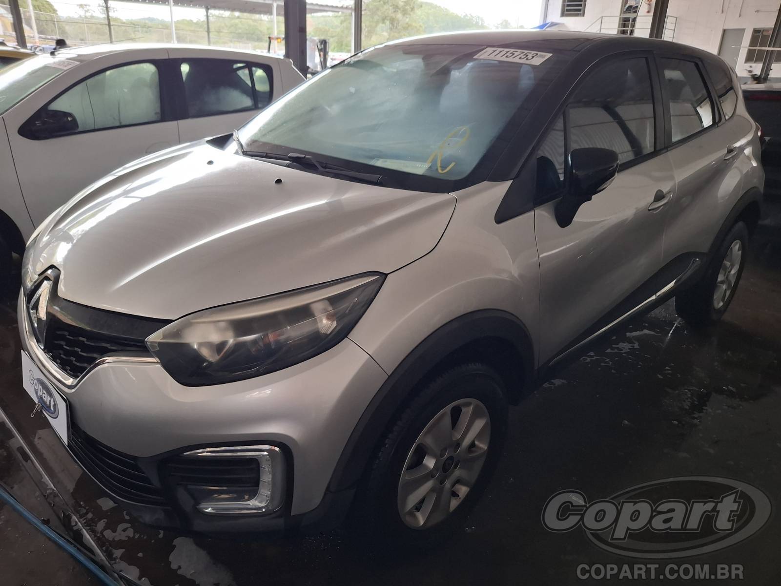 Foto 2: 2021 RENAULT CAPTUR