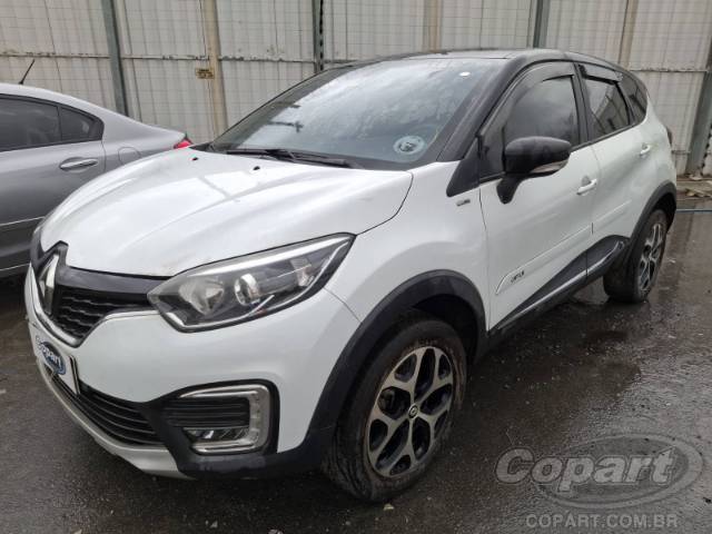2021 RENAULT CAPTUR 