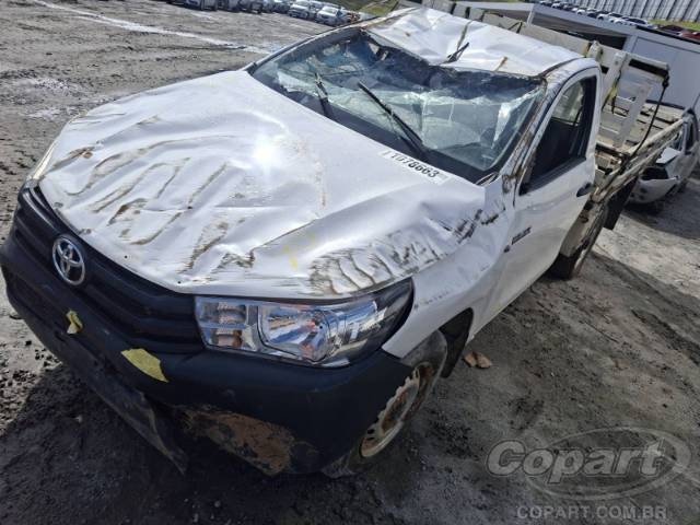 2024 TOYOTA HILUX CS 