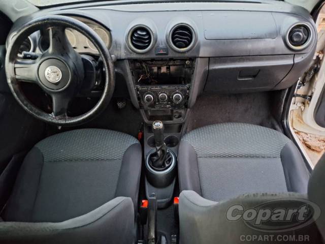 2011 VOLKSWAGEN GOL 