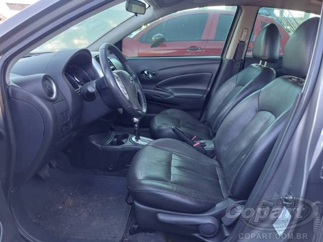 2017 NISSAN VERSA 