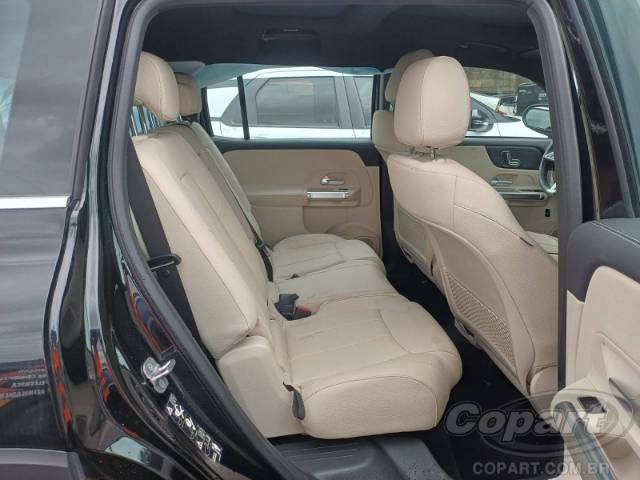 2025 MERCEDES BENZ GLB 