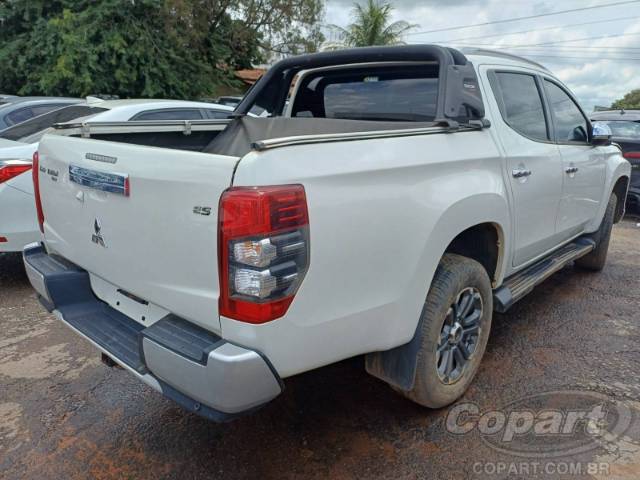 2022 MITSUBISHI L200 TRITON 