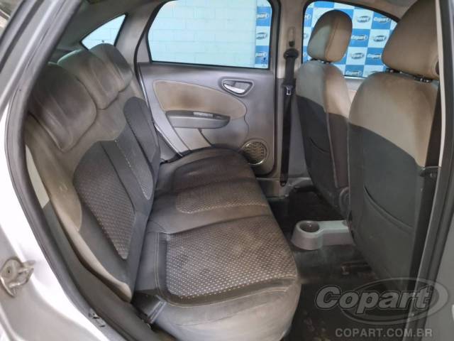 2016 FIAT GRAND SIENA 