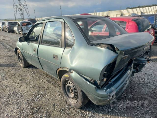 1999 CHEVROLET CORSA SEDAN 