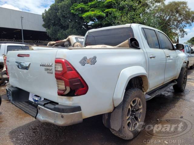 2024 TOYOTA HILUX CD 