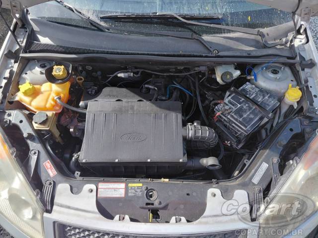 2010 FORD FIESTA 