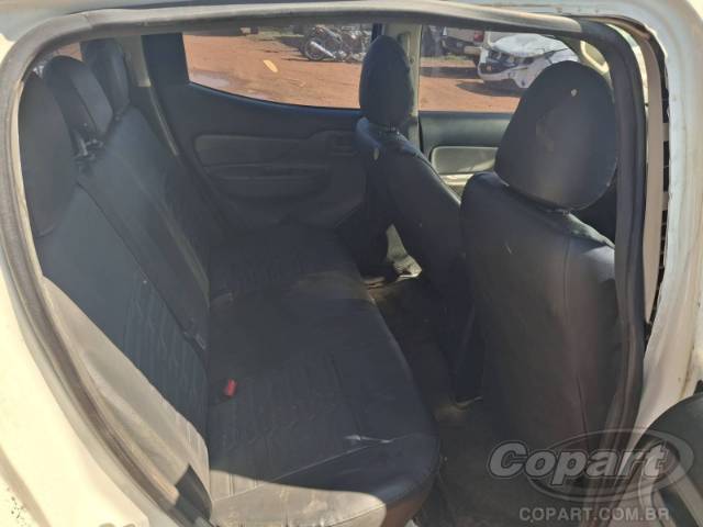 2023 MITSUBISHI L200 TRITON 