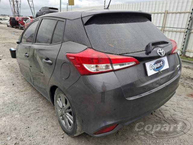 2022 TOYOTA YARIS 