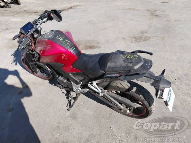 2025 HONDA CB 300F 