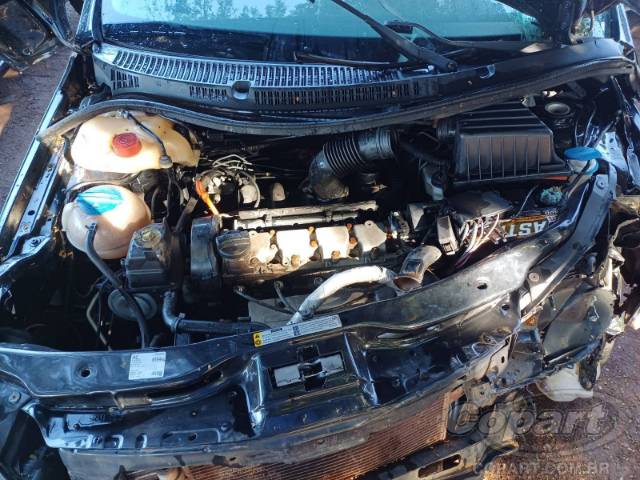 2014 VOLKSWAGEN VOYAGE 