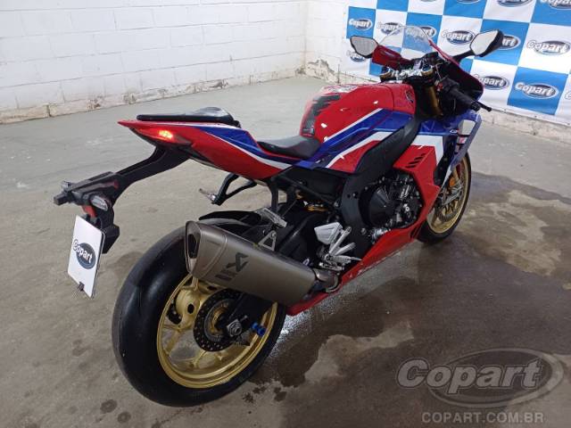 2022 HONDA CBR 1000RR-R 
