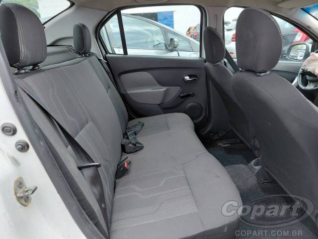 2015 RENAULT LOGAN 