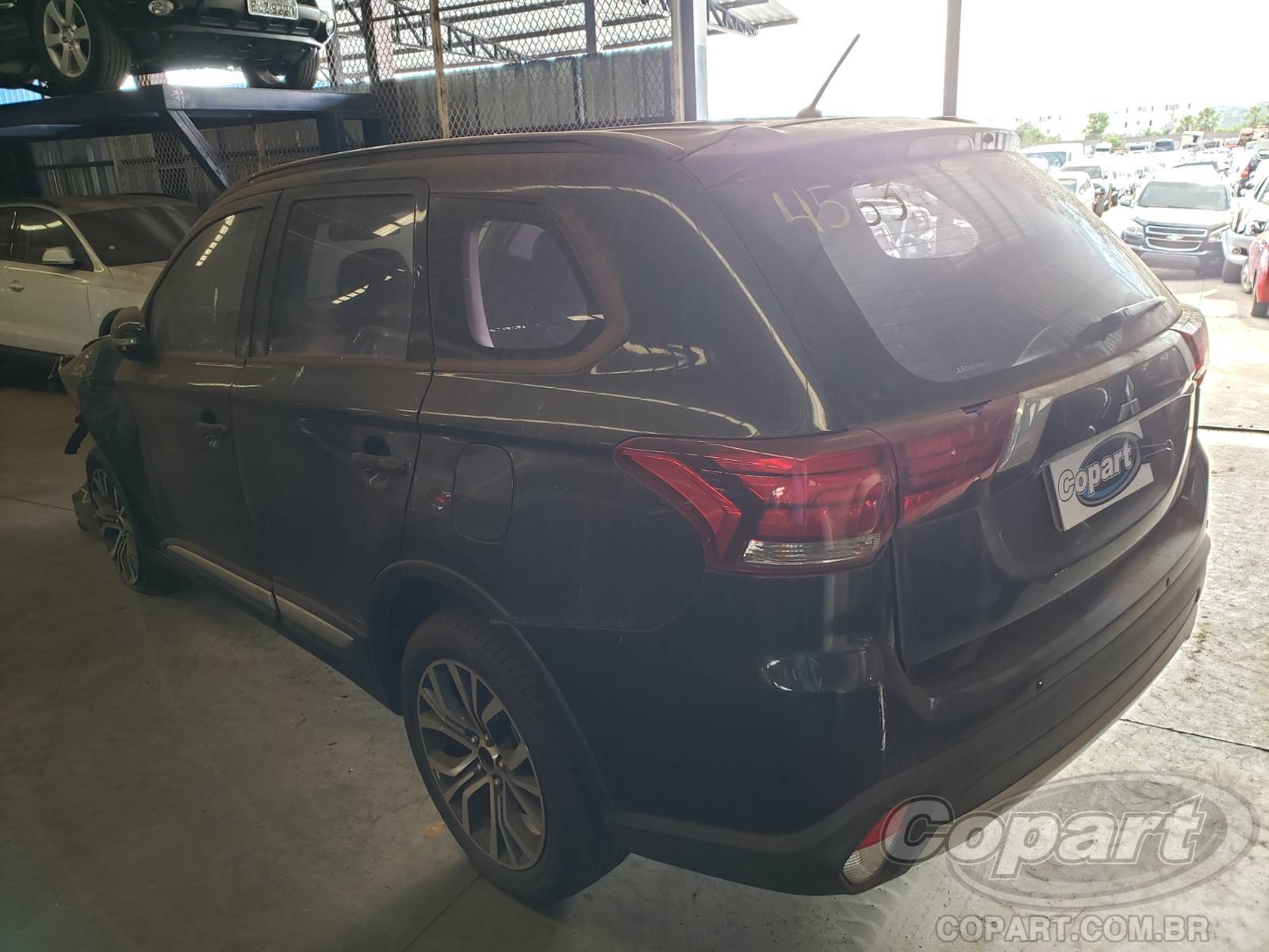 2016 MITSUBISHI OUTLANDER — leilão em Ribeirão Preto/SP (foto 3)
