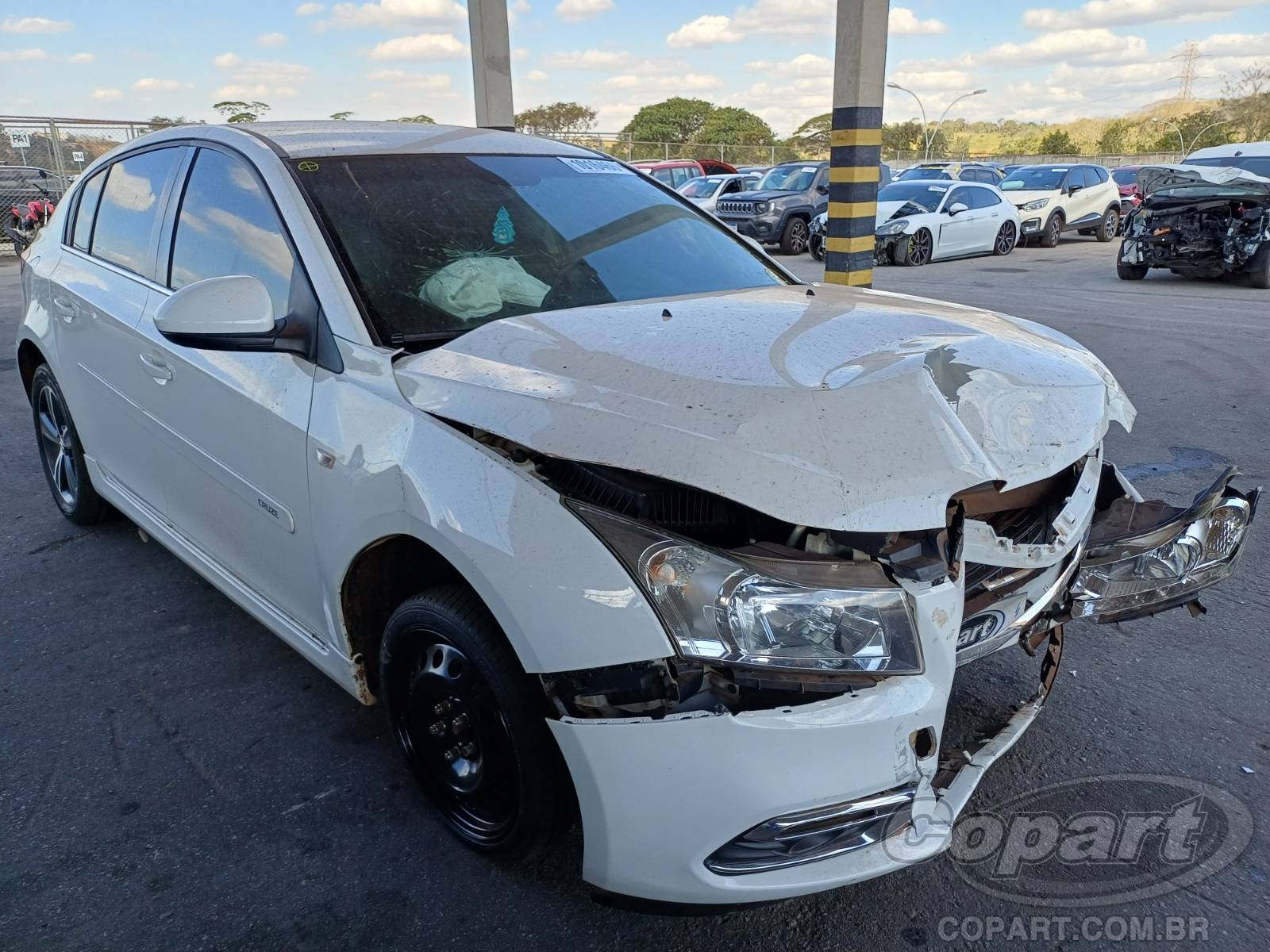 Veículo GM - Chevrolet Cruze CHEVROLET CRUZE HATCH LT 1.8 16V ECOTEC6 2015 2015 em leilão